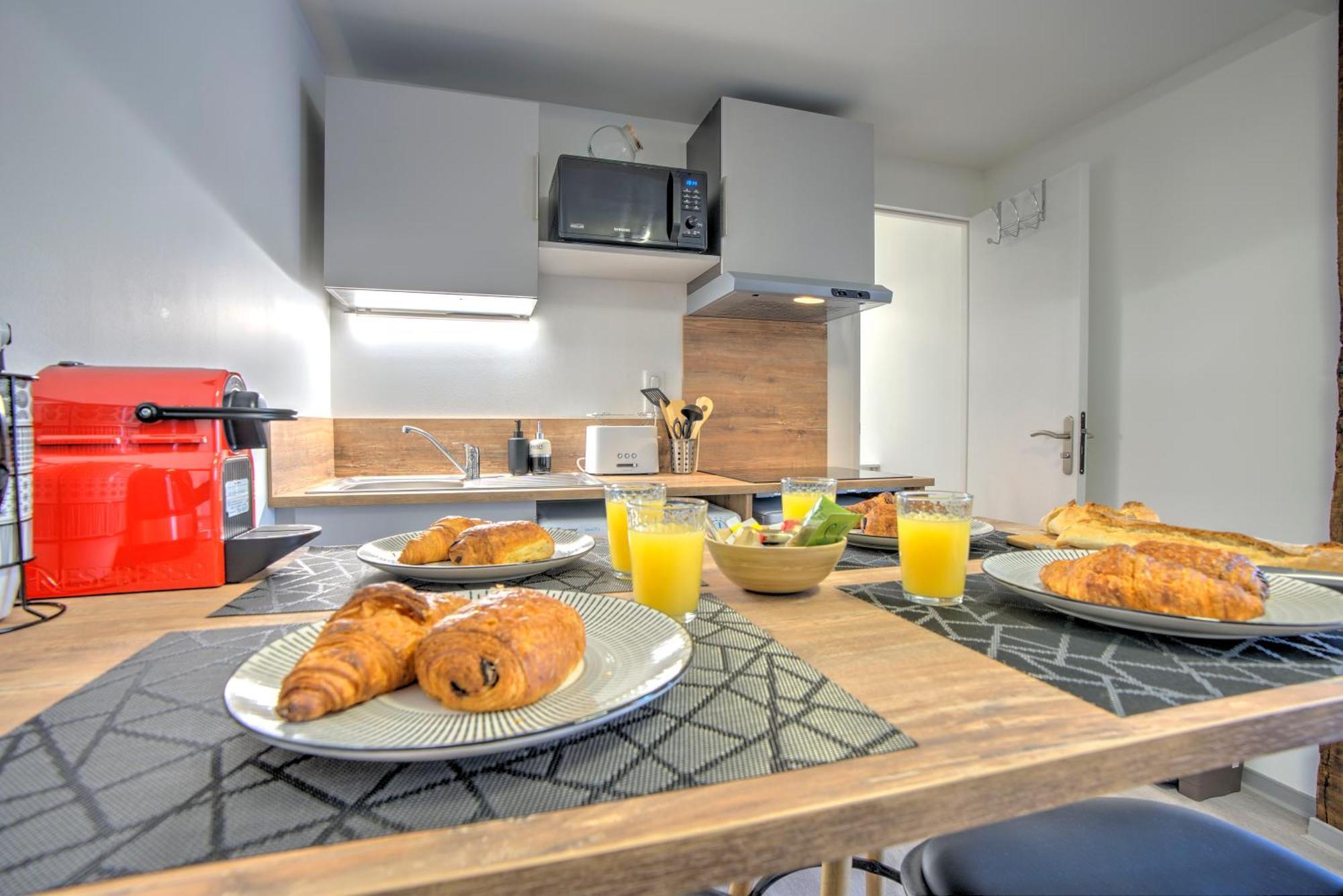 Le Sabot - Netflix/Wi-Fi Fibre/Terasse - 4 Pers Apartment Banassac Екстериор снимка